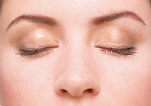 天王寺のインドエステで腰痛改善を目指す